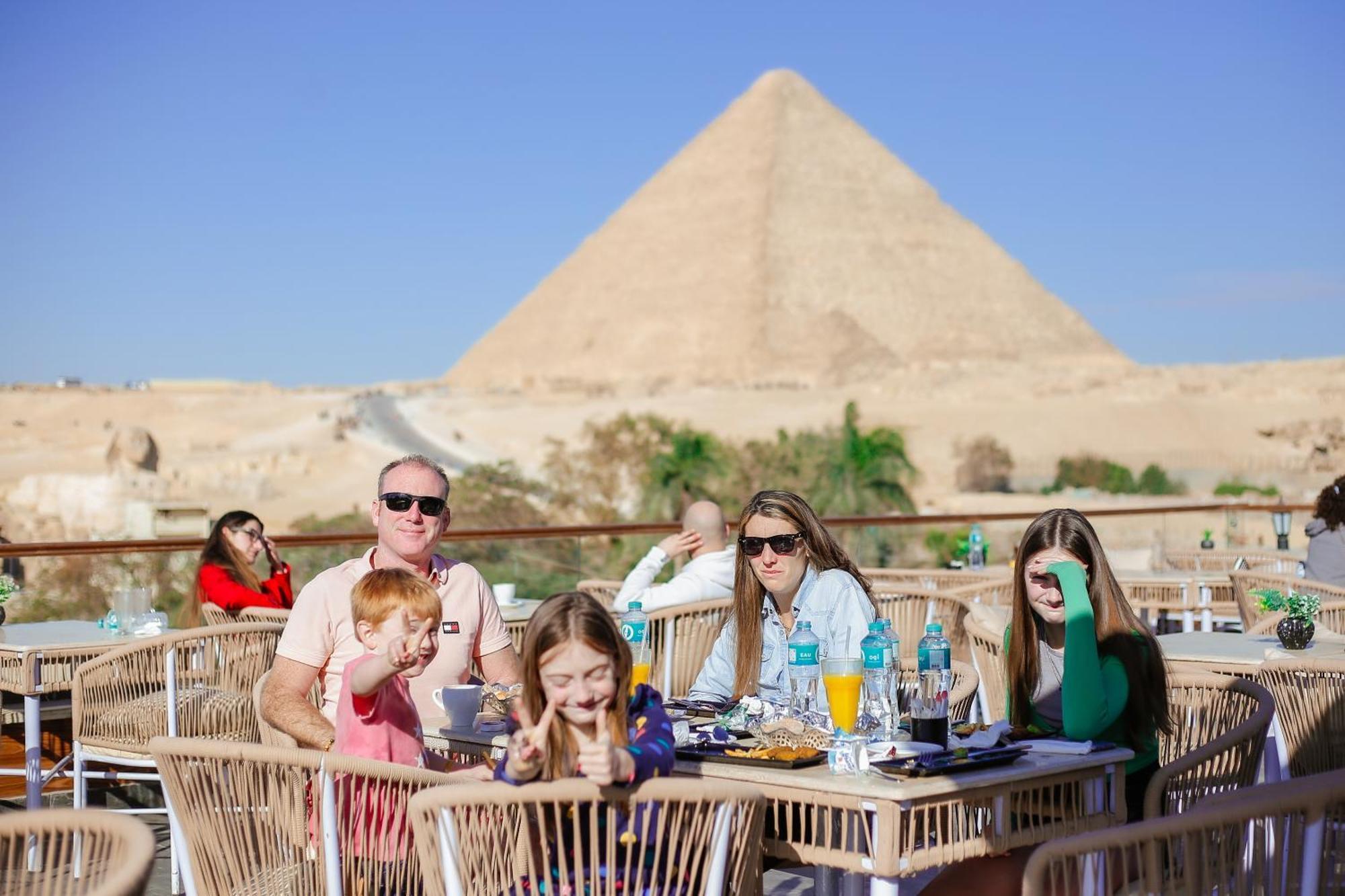 Tree Lounge Pyramids View Inn , Sphinx Giza Kafret el-Gabal Esterno foto
